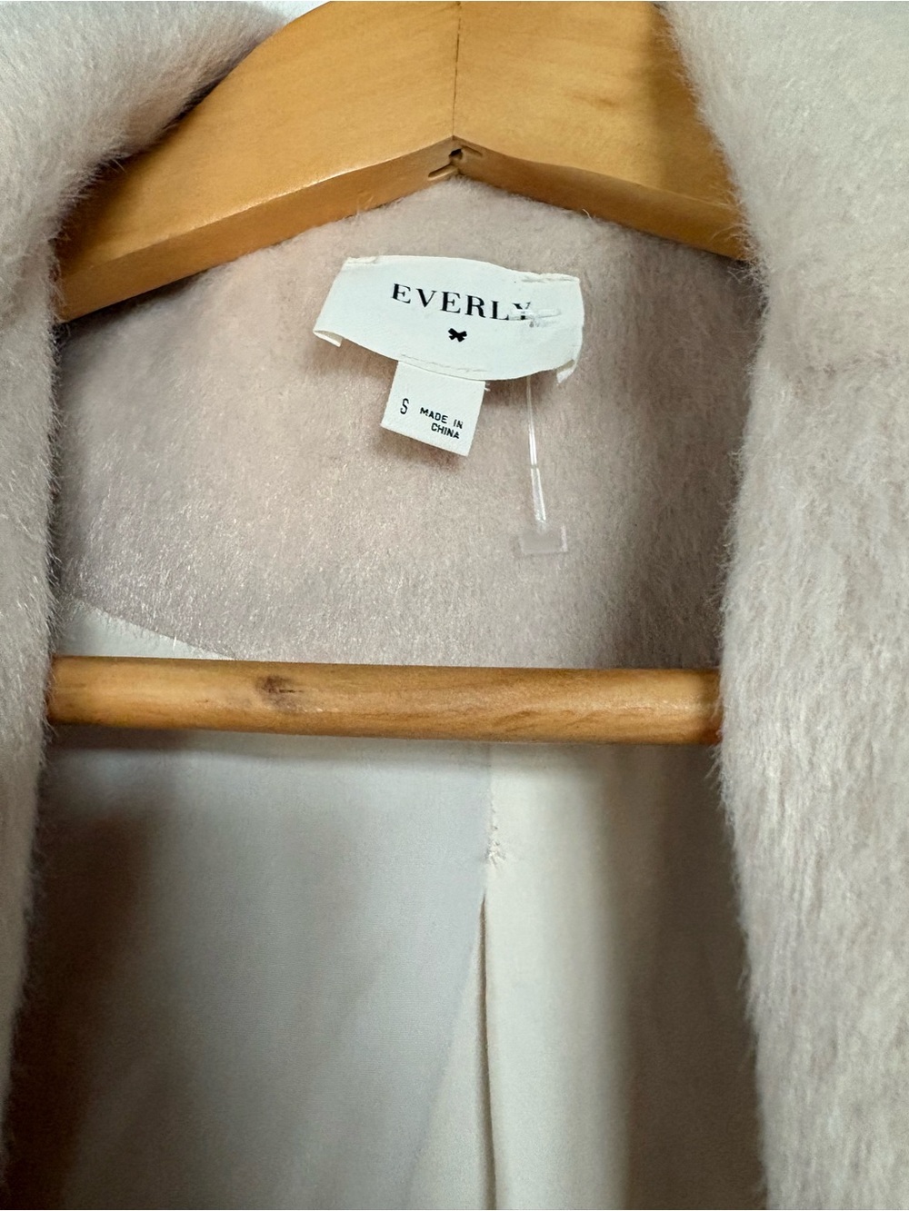 Everly Women’s Cream Colored Long Wool-Blend Coat Size Small - Picture 7 of 15
